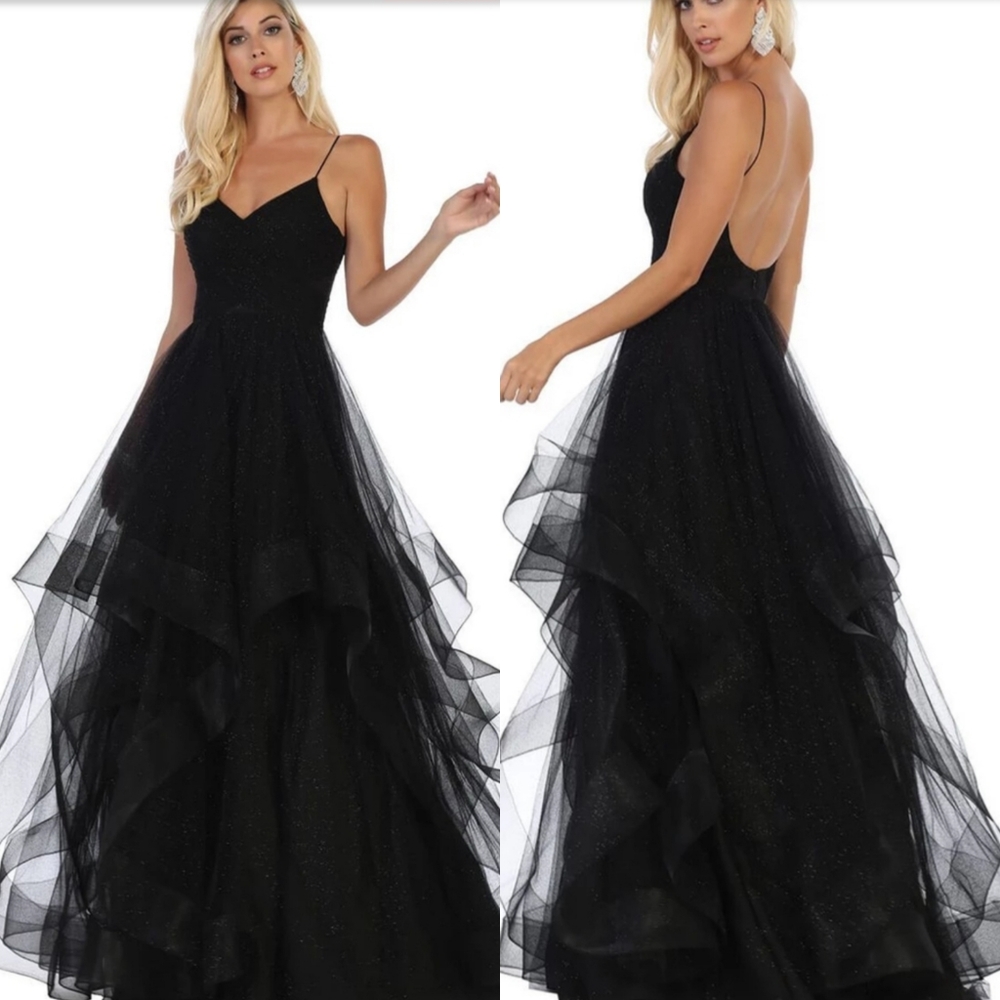 CALVIN KLEIN SEQUIN BONICE GOWN 🆕